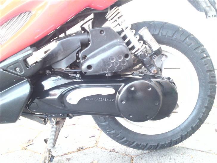 Peugeot 206 WRC - Speedfight 2 - har malet dækslet og kickstarteren billede 6