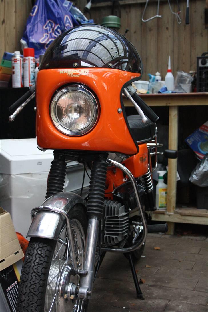 Kreidler Florett RS-L  MC - så er der kommet 5 indvendige gear, stor pinbolt og styrtbøjle.. billede 16