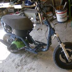 Aprilia Sonic .:Taget i dele:.