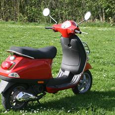 Piaggio Vespa LX50