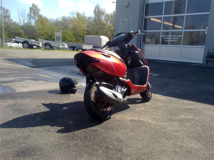 Aprilia sonic lc  candy rød billede 16