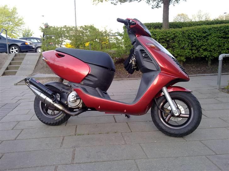 Aprilia sonic lc  candy rød billede 18