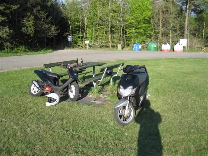 Yamaha Jog R (SOLGT) - Min Jog Og Michael´s Hot (Low Rider) billede 2