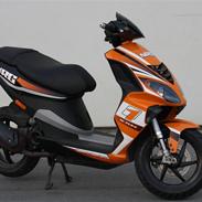 Piaggio NRG Power DT