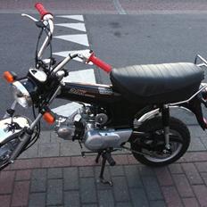 Honda Dax 3 gear's