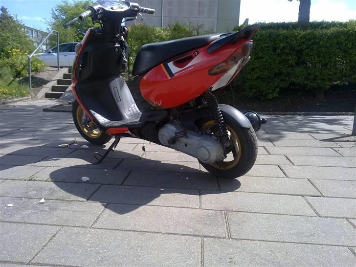 Aprilia sonic GP SOLGT billede 1