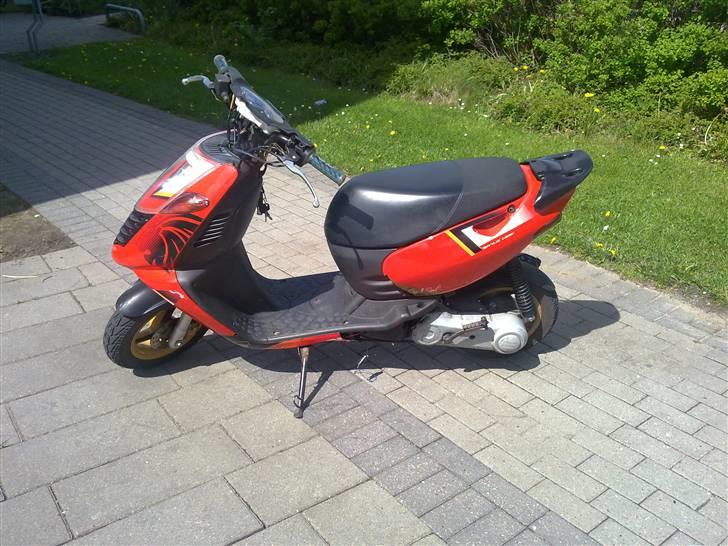 Aprilia sonic GP SOLGT billede 4
