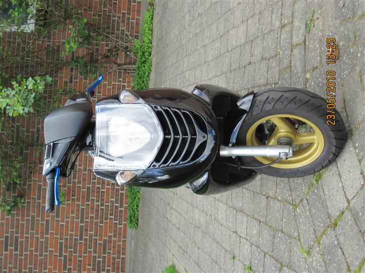 Aprilia Sonic - Front billede 1