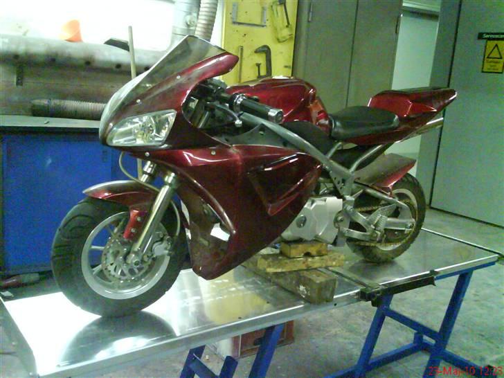 MiniBike Superbike R1/R6/X7 DD - Bemærk lige vores nye lift :) - Den er hjemmelavet. billede 2