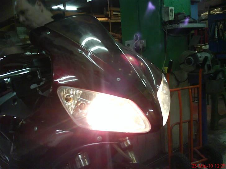 MiniBike Superbike R1/R6/X7 DD - Der er lys i lygten! 12V billede 5