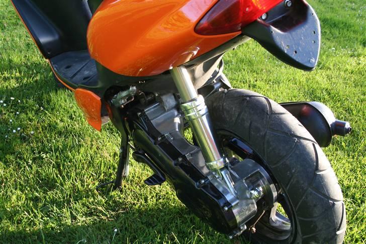 Yamaha Jog R SOLGT 9500 billede 7