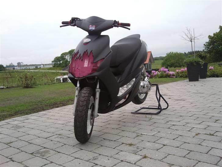 Yamaha jog r solgt  billede 1