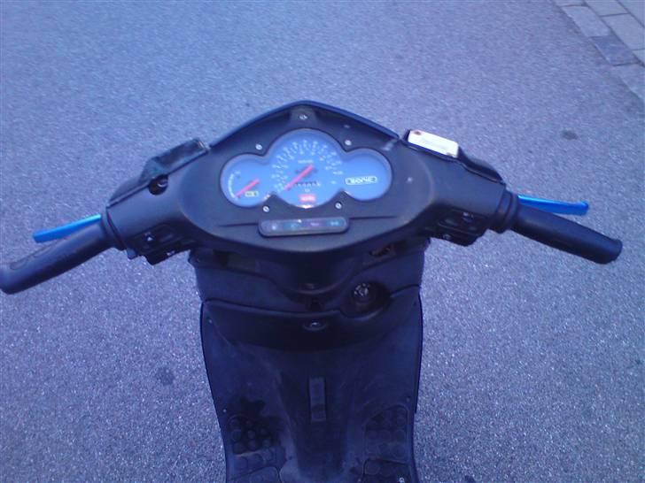 Aprilia Sonic (BYTTET TIL RMX) billede 6