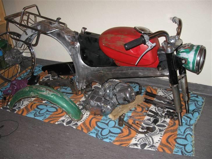 Puch vz50 - delene tilpasses før lakkering billede 7