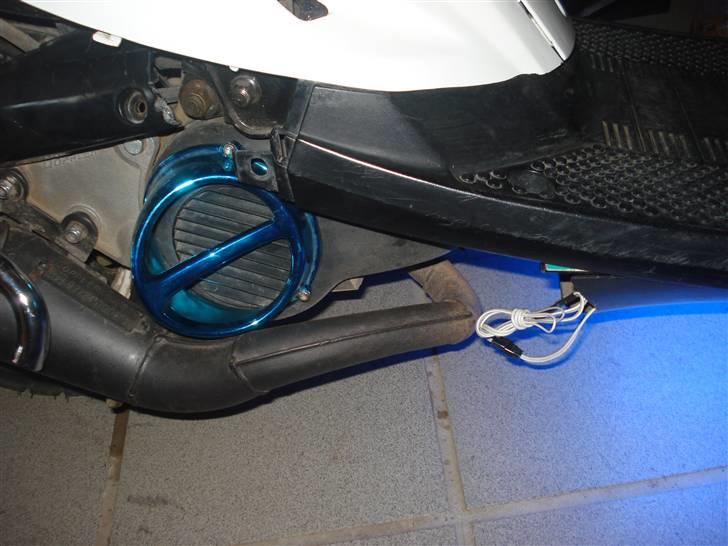 Yamaha Jog Artistic Special - Så har jeg monteret grisetryne. billede 14