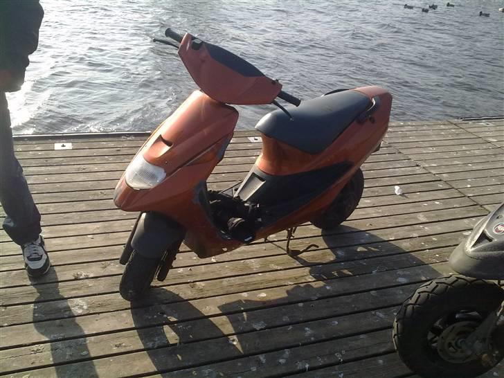 Suzuki address billede 14