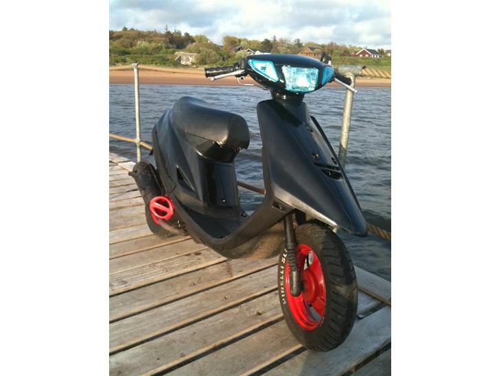 {{currentPhoto.altText}} billede {{currentPhoto.number}}