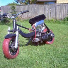 Aprilia FZ 70ccm tilsalg