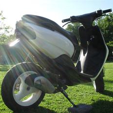 Yamaha Neos SOLGT