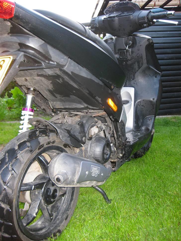 Piaggio NRG DT SÆLGES - rimlig beskidt :D billede 3