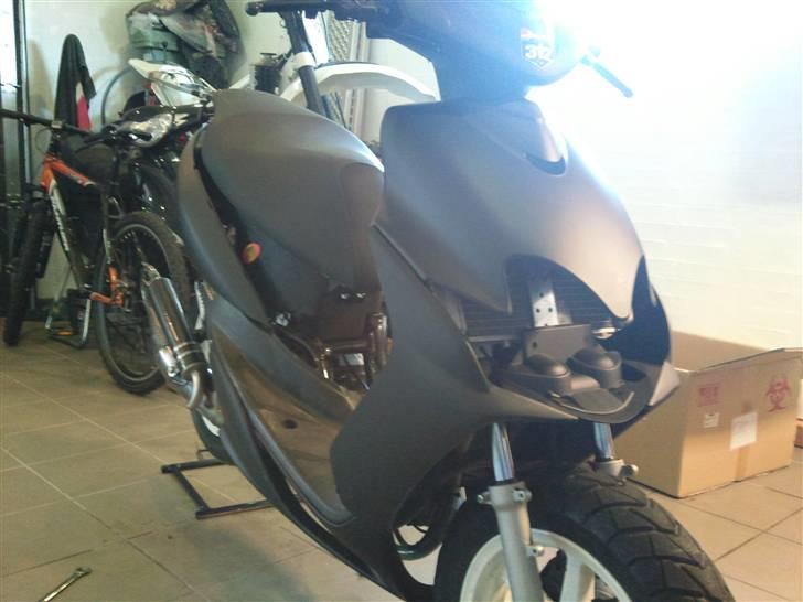 Yamaha jog r solgt  billede 4