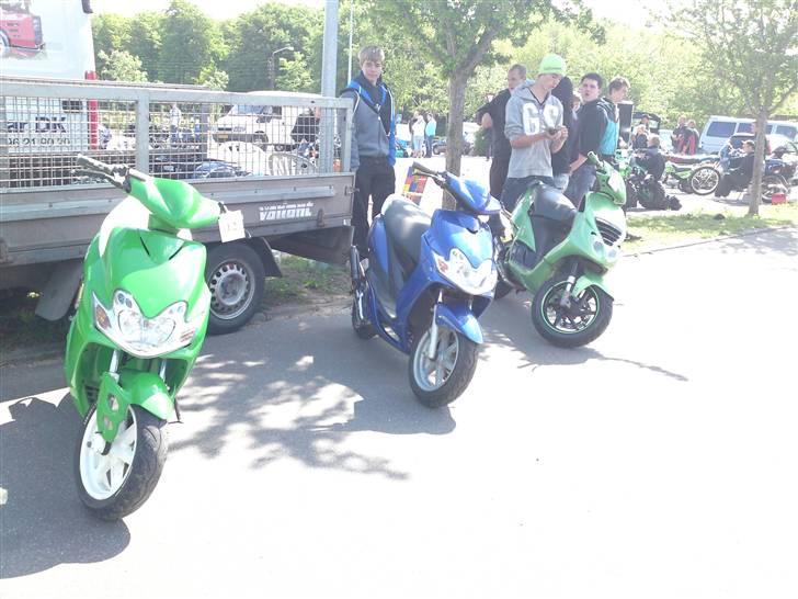 Yamaha jog r solgt. billede 2