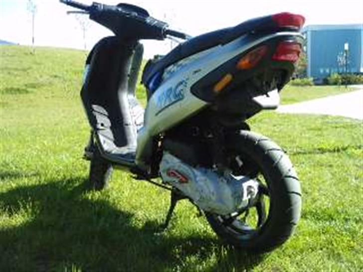 Piaggio NRG Sport (AC)  (SOLGT) billede 5