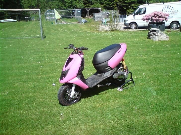 Aprilia sonic splitt/solgt i dele billede 1