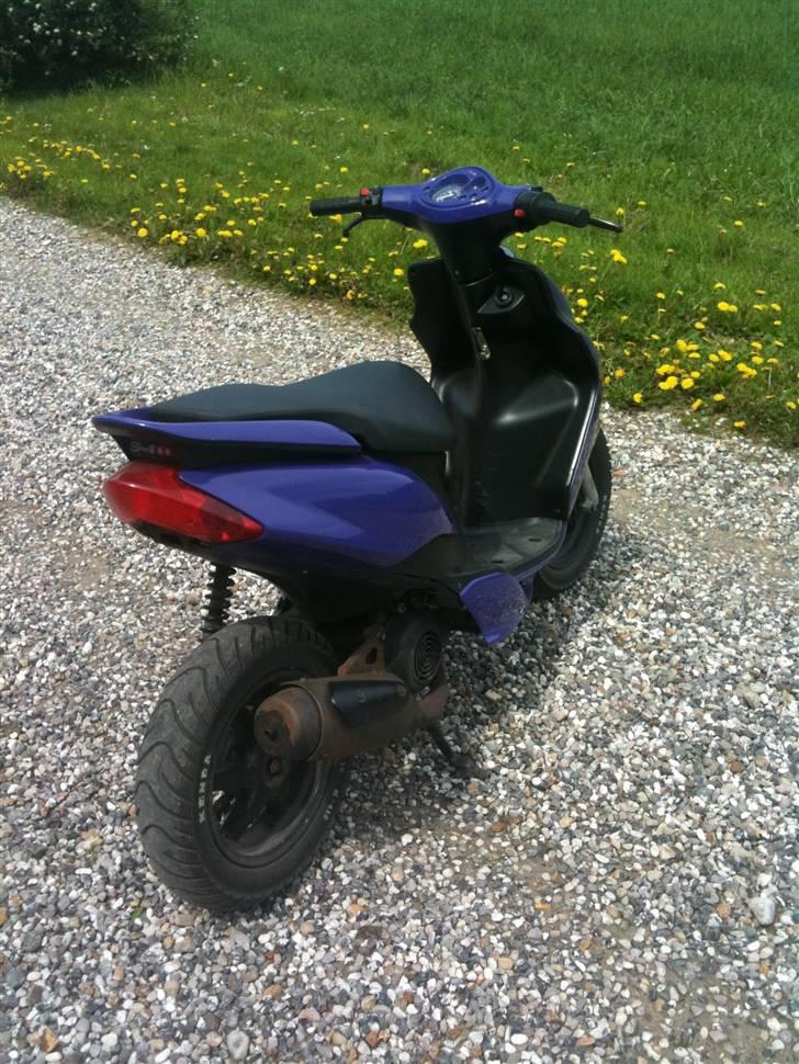 Yamaha jog r til salg billede 3