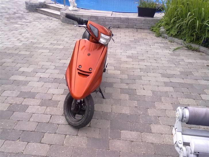 Yamaha jog (SOLGT) billede 1