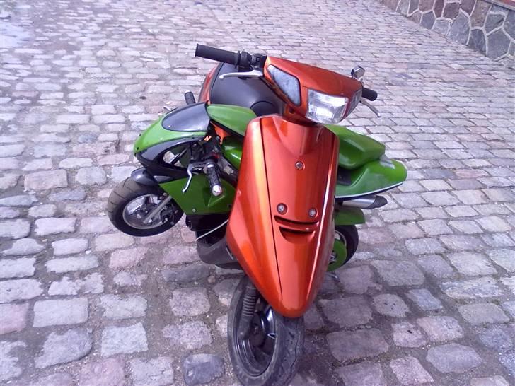 Yamaha jog (SOLGT) - fragt billede 3