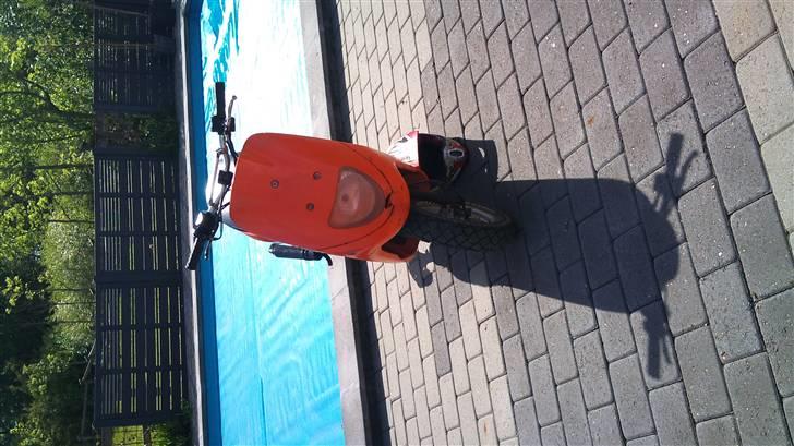 Yamaha jog spaceinnovation SOLGT billede 2