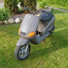 Piaggio Zip 