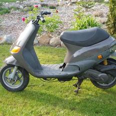 Piaggio Zip 