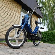 Vespa Super Bravo Solgt :O