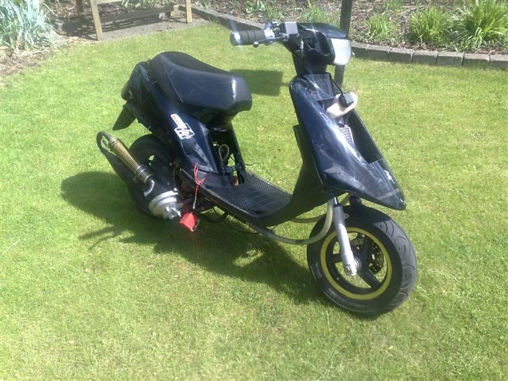 Yamaha jog as solgt billede 3