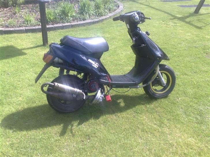 Yamaha jog as solgt billede 4