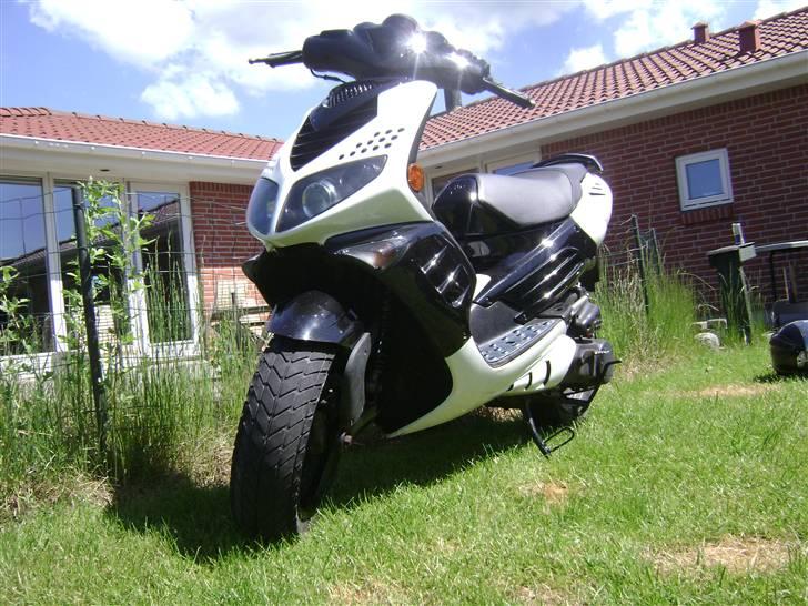 Peugeot Speedfight 2 "(SOLGT!)" - Min speedfight hos Ø - rigtig lækkert vejr billede 2