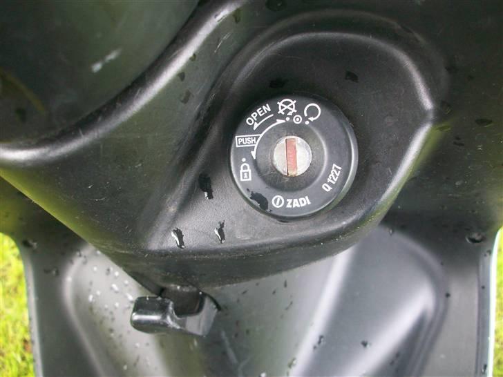 Yamaha Jog r *Total skadet* billede 10