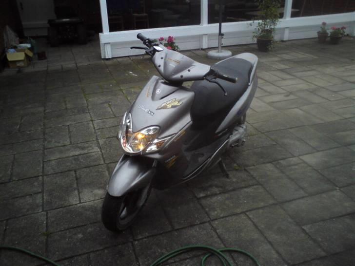 Yamaha jog r   solgt billede 2
