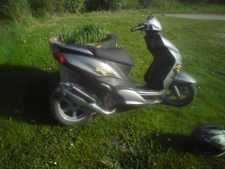 Yamaha jog r   solgt billede 3