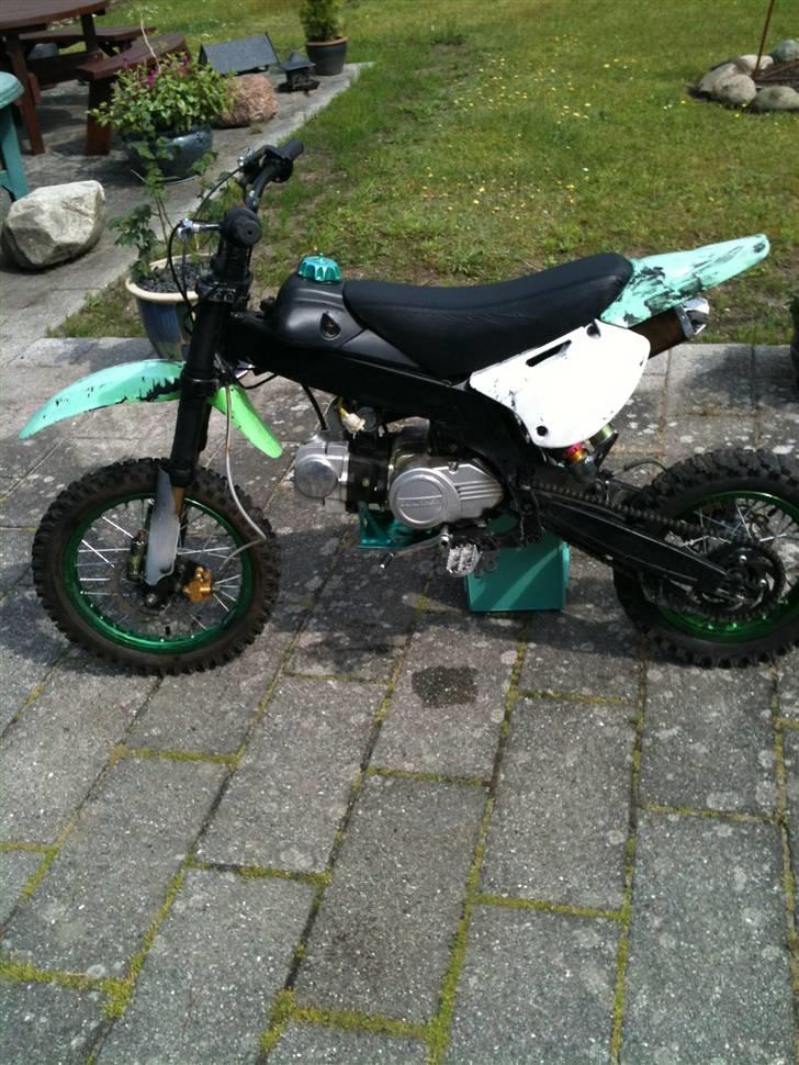 Adly dirt-bike  billede 1