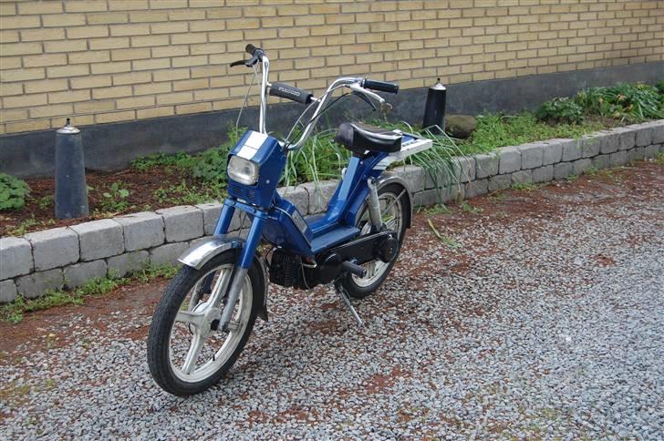 Vespa Super Bravo Solgt :O billede 2