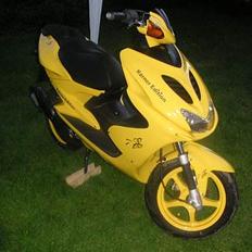 Yamaha Aerox R (SOLGT)