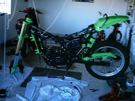 Suzuki RMX (Solgt for 13700kr) - Så må der samles billede 4