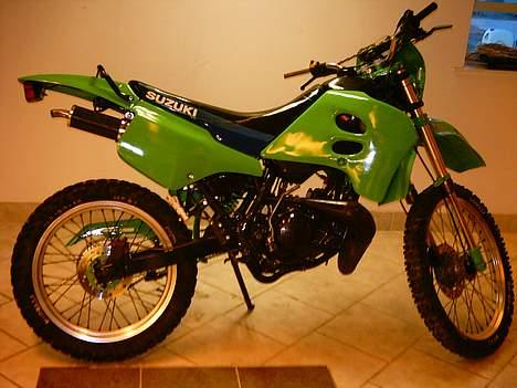 Suzuki RMX (Solgt for 13700kr) billede 7