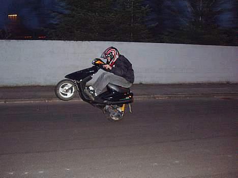 Yamaha jog-as.blevet nagget - alle billeder er lånt af den tidligere ejer billede 5