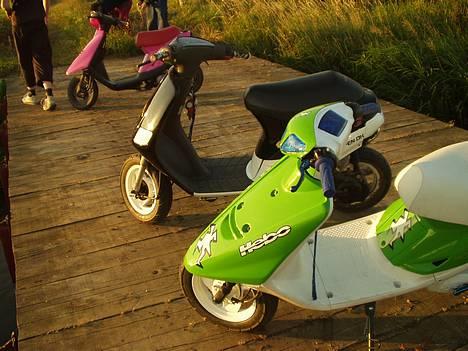 Yamaha Jog FS [solgt] - Her er den så i baggrunden´ billede 19