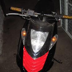 Aprilia sonic-- solgt  --