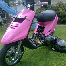 Yamaha Jog FS LC [MISS PINKY]